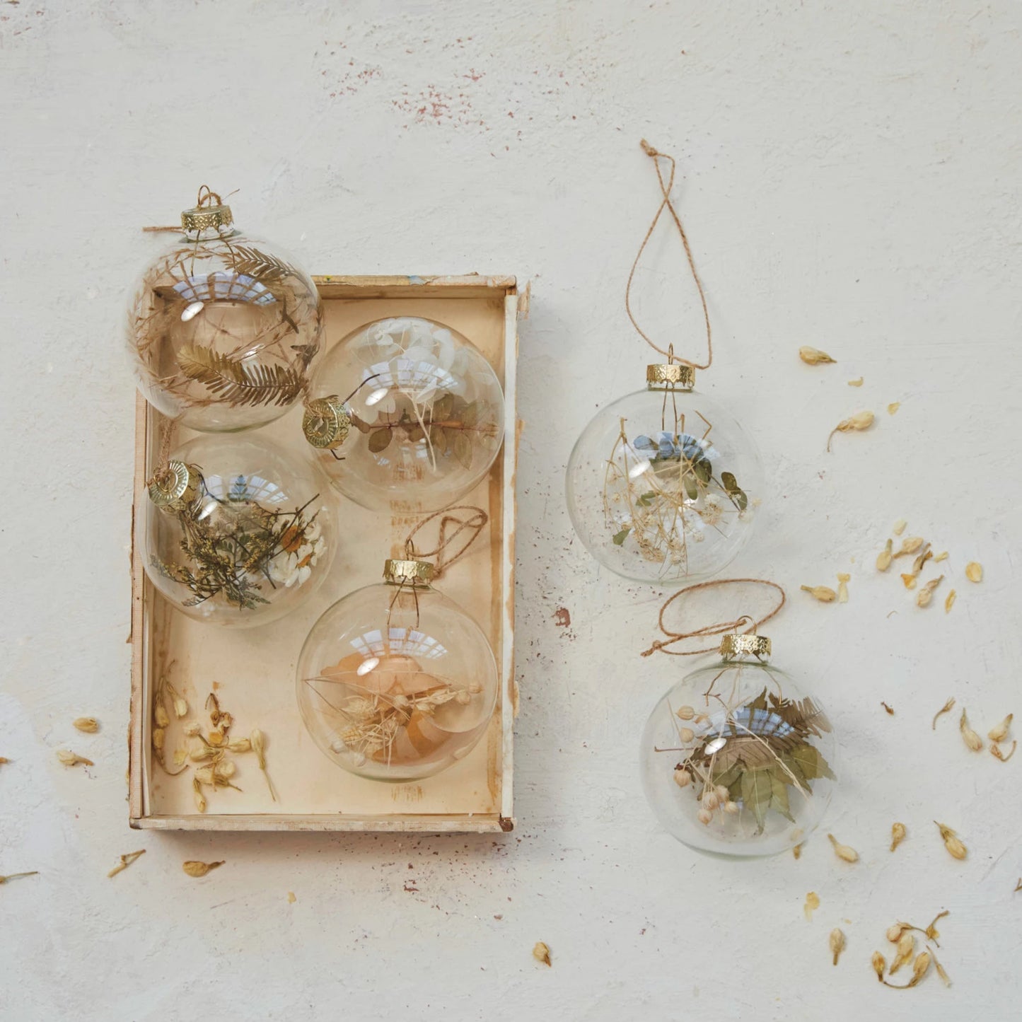 Dried Botanicals Glass Ball Ornament